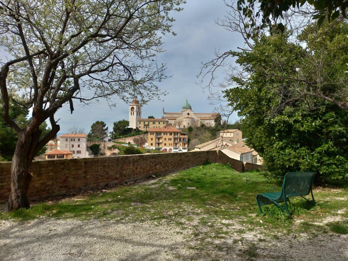 Via Duranti Apartment Ancona Exterior photo